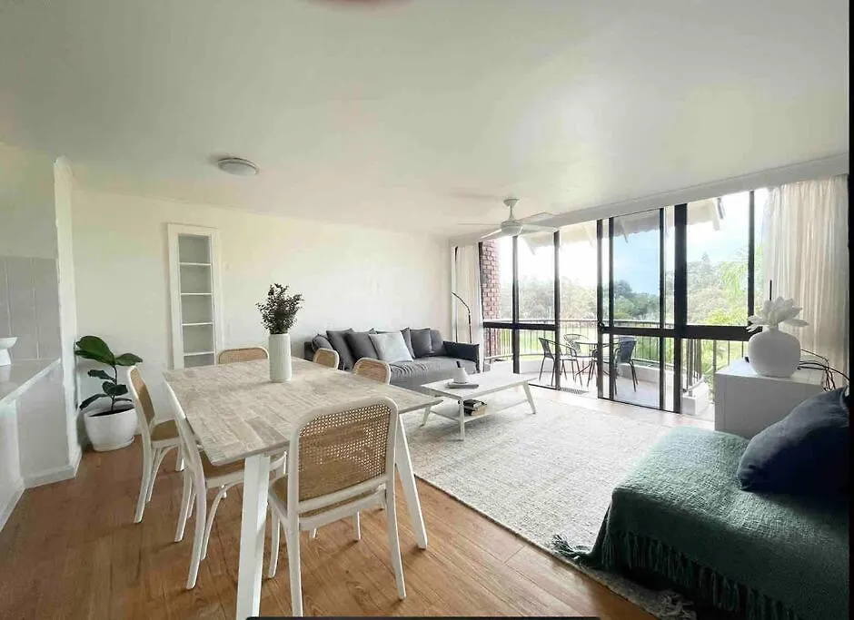 Surfrider - Beach Front Apartment With Pool Byron Bay Australie